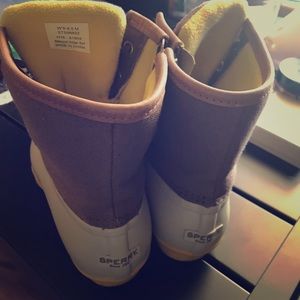 Light gray Sperry Duck boots